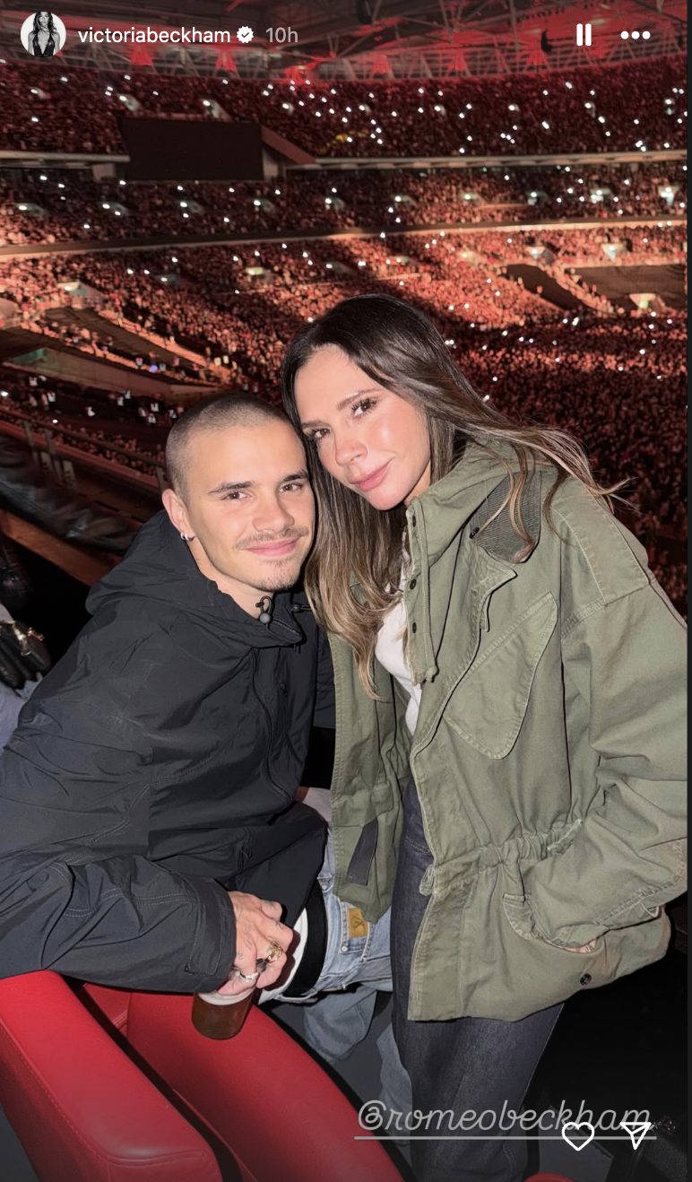 David Beckham ôm con gái Harper thắm thiết khi đi xem concert, nhan sắc đời thường của tiểu thư tài phiệt gây sốt- Ảnh 7. David Beckham ôm con gái Harper thắm thiết khi đi xem concert, nhan sắc đời thường của tiểu thư tài phiệt gây sốt- Ảnh 7.