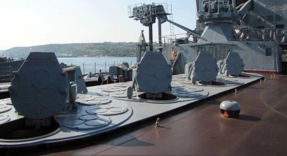 Tàu tuần dương mới của Nga thành "quái vật" phòng không khi mang theo "3 tiểu đoàn S-400"- Ảnh 2. Tàu tuần dương mới của Nga thành "quái vật" phòng không khi mang theo "3 tiểu đoàn S-400"- Ảnh 2.