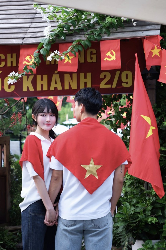 Văn Thanh và bạn gái Văn Thanh và bạn gái