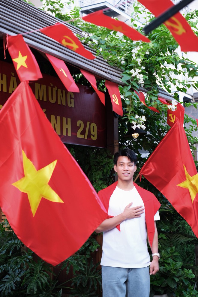 Văn Thanh và bạn gái Văn Thanh và bạn gái