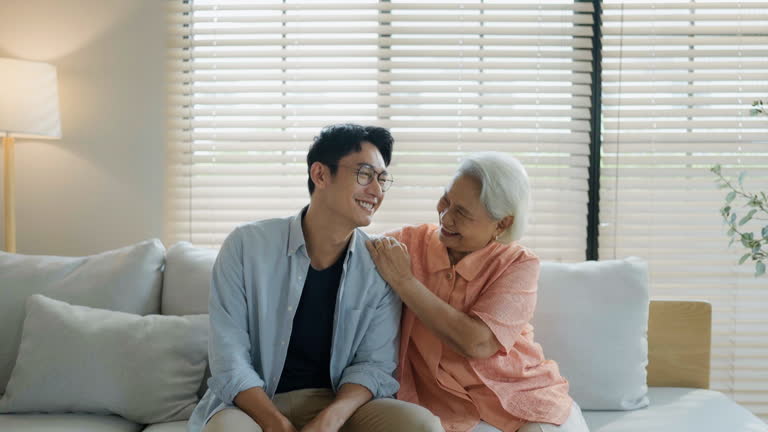 Bài học từ di sản thừa kế: Khó khăn và mối quan hệ gia đình - Ảnh 1.