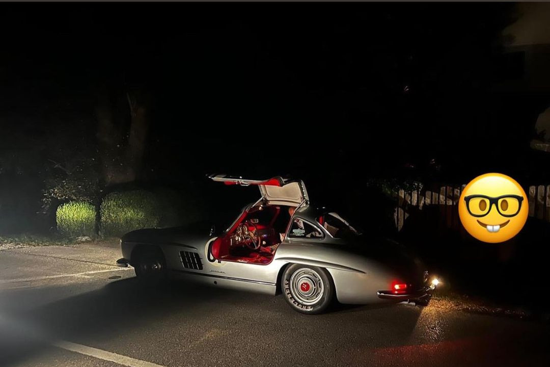 Mercedes-Benz 300 SL triệu đô bất ngờ xuất hiện tại Việt Nam, CĐM lập tức gọi tên một người xứng đáng làm chủ nhân siêu phẩm - Ảnh 4.