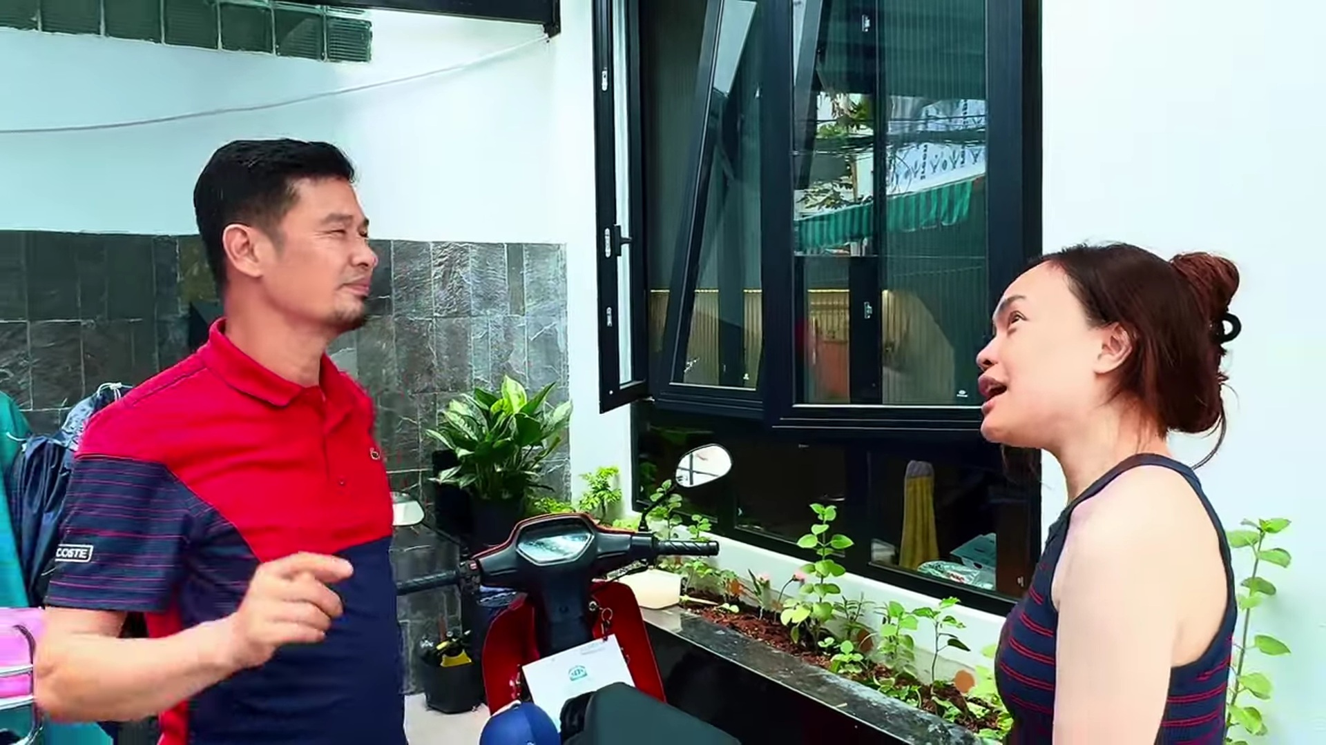 Nam MC VTV xây nhà bề thế ở trung tâm TP.HCM, vợ nói: "Chôn vàng dưới đất giờ lấy ra xây"- Ảnh 1.