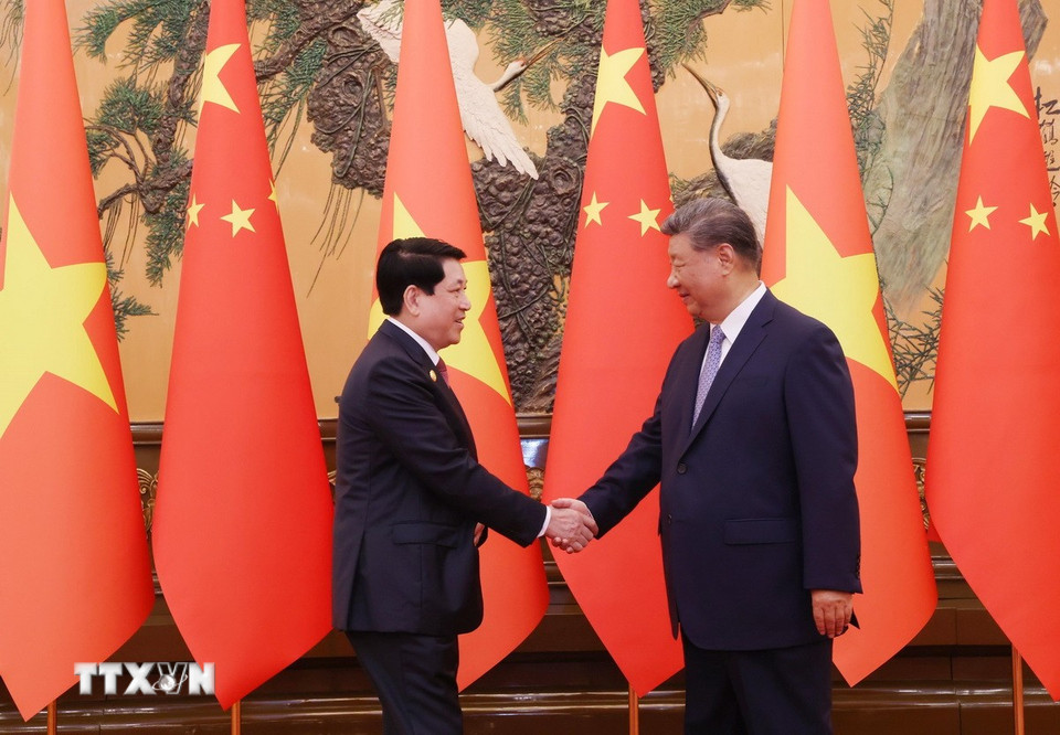 Chủ tịch nước Lương Cường hội đ&agrave;m với Tổng B&iacute; thư, Chủ tịch nước Trung Quốc Tập Cận B&igrave;nh - Ảnh 1.