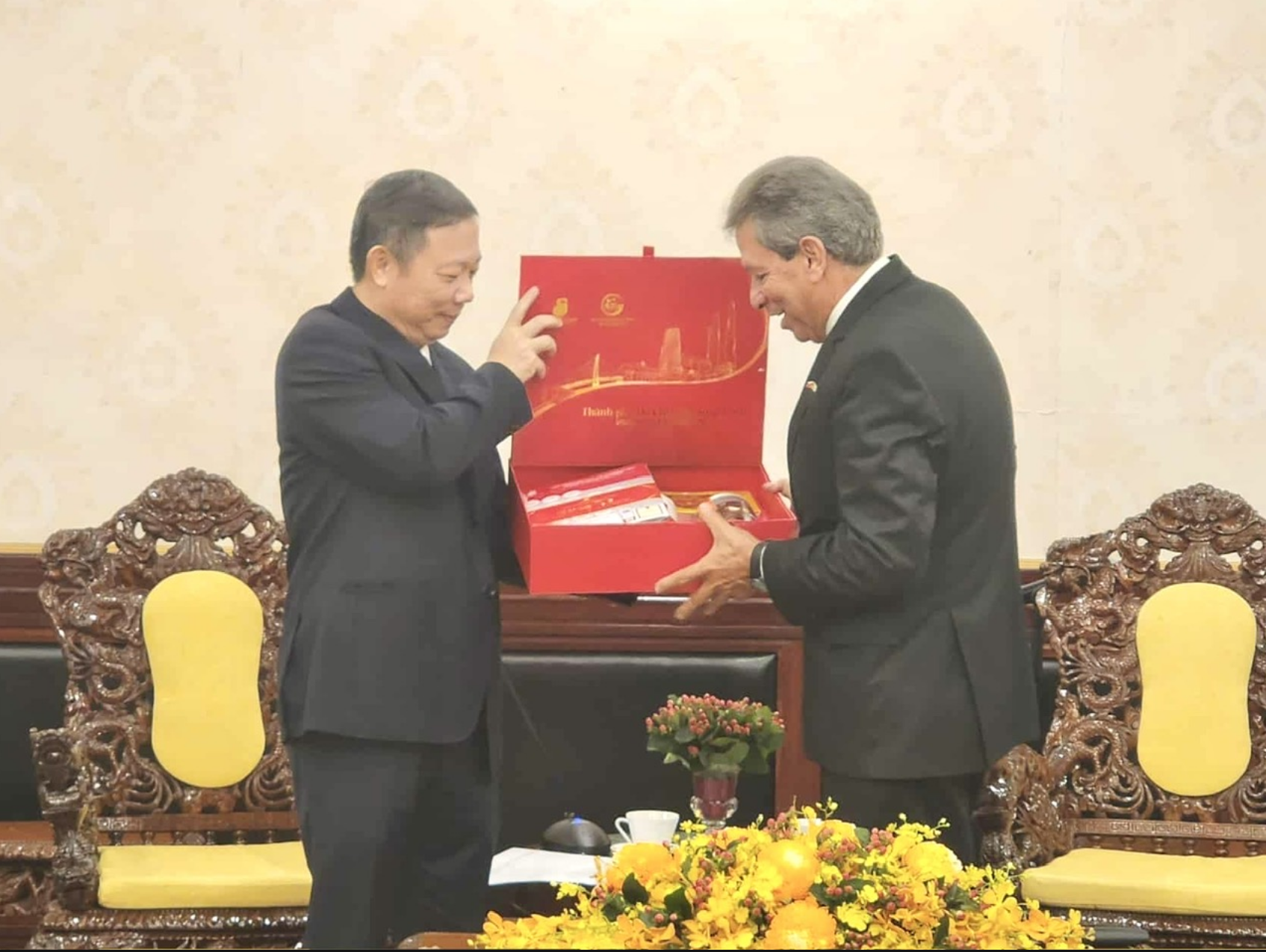 TP HCM mong muốn hợp t&aacute;c với c&aacute;c địa phương Cuba- Ảnh 2.