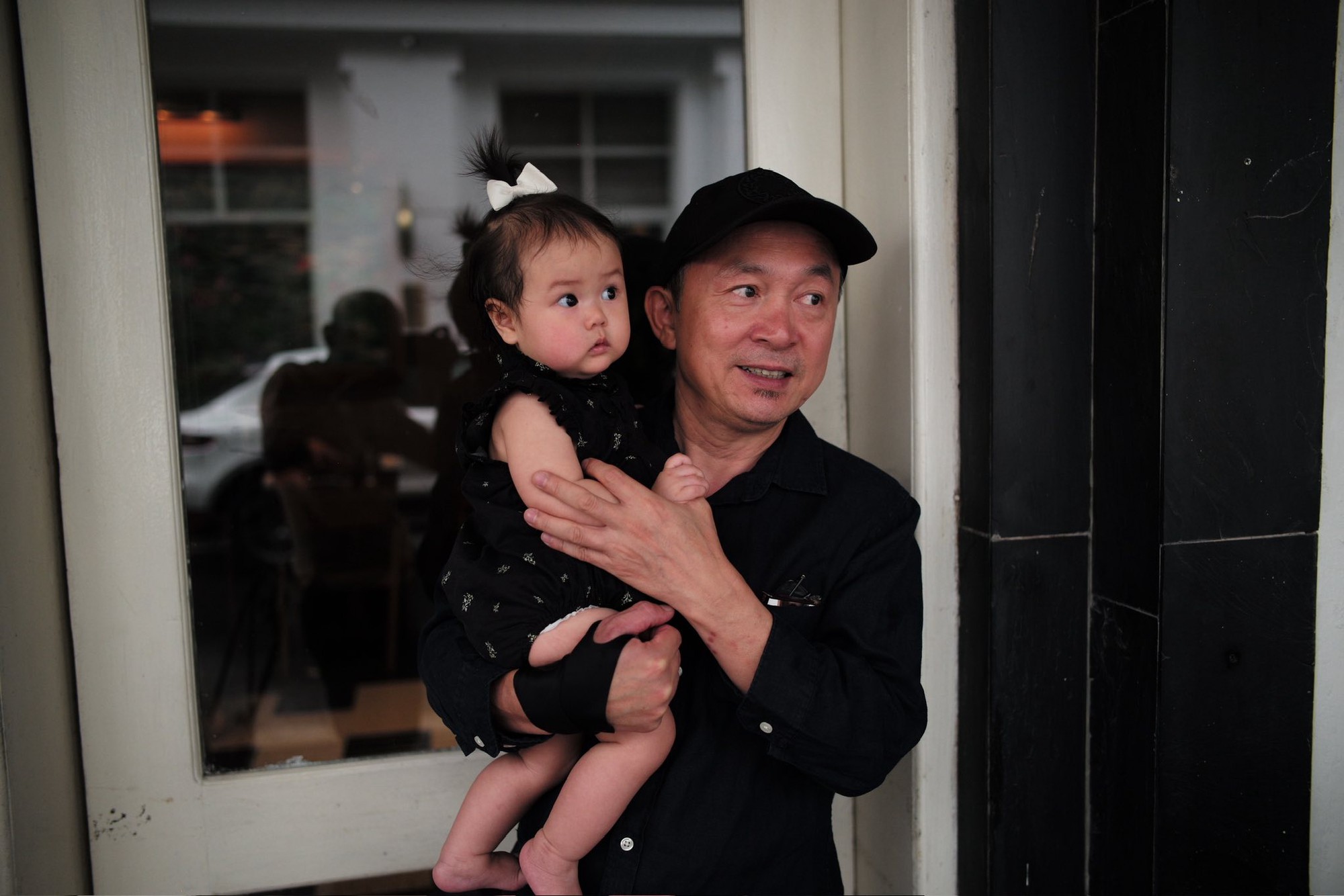 Hậu vận viên mãn của nam nghệ sĩ Việt 59 tuổi chưa từng làm chú rể, là con nguyên thứ trưởng - Ảnh 5.