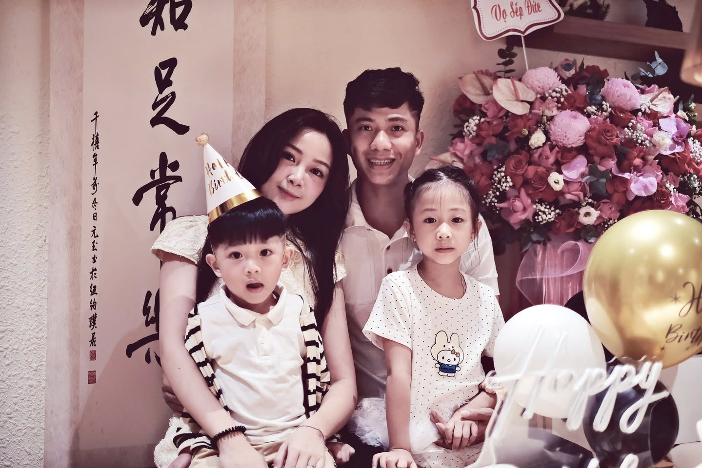 Cô giáo mầm non cưới cầu thủ nổi tiếng, về làm bà chủ khách sạn, mẹ 2 con vẫn xinh xuất sắc, body nóng bỏng- Ảnh 16. Cô giáo mầm non cưới cầu thủ nổi tiếng, về làm bà chủ khách sạn, mẹ 2 con vẫn xinh xuất sắc, body nóng bỏng- Ảnh 16.