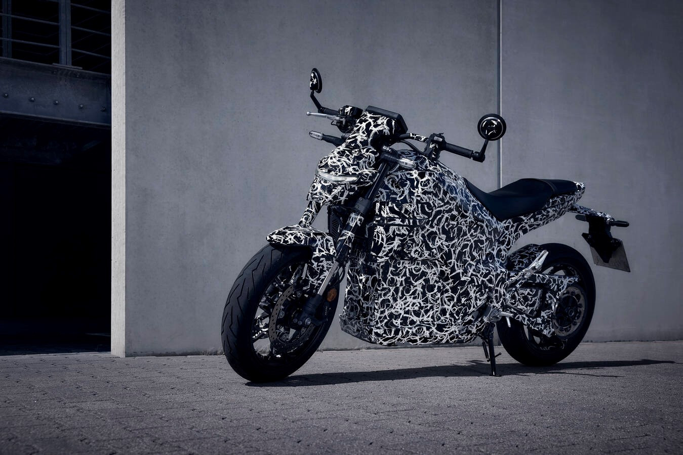 Hé lộ thêm về xe máy điện Honda sạc được chung với ô tô - Ảnh 8.