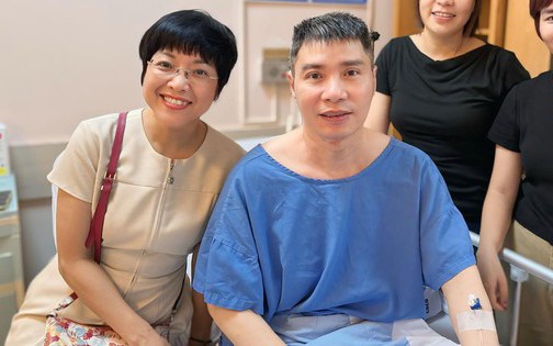 Vợ NSND Công Lý báo tin vui về sức khỏe của chồng