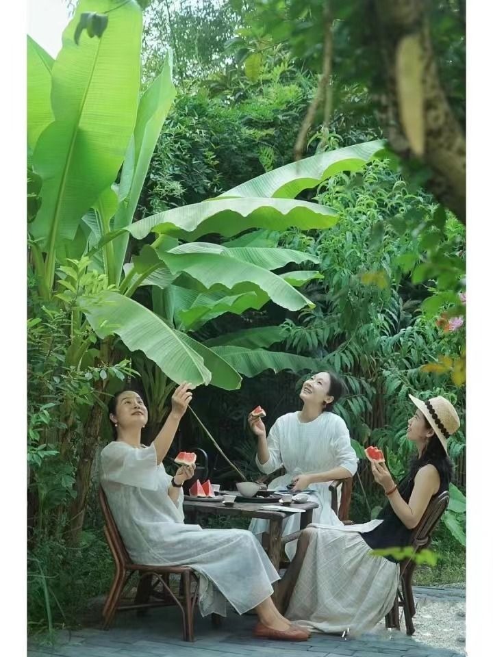 Chạm đáy cuộc đời và cách bật lên: Hành trình vượt khó ở tuổi trung niên - Ảnh 1. Chạm đáy cuộc đời và cách bật lên: Hành trình vượt khó ở tuổi trung niên - Ảnh 1.
