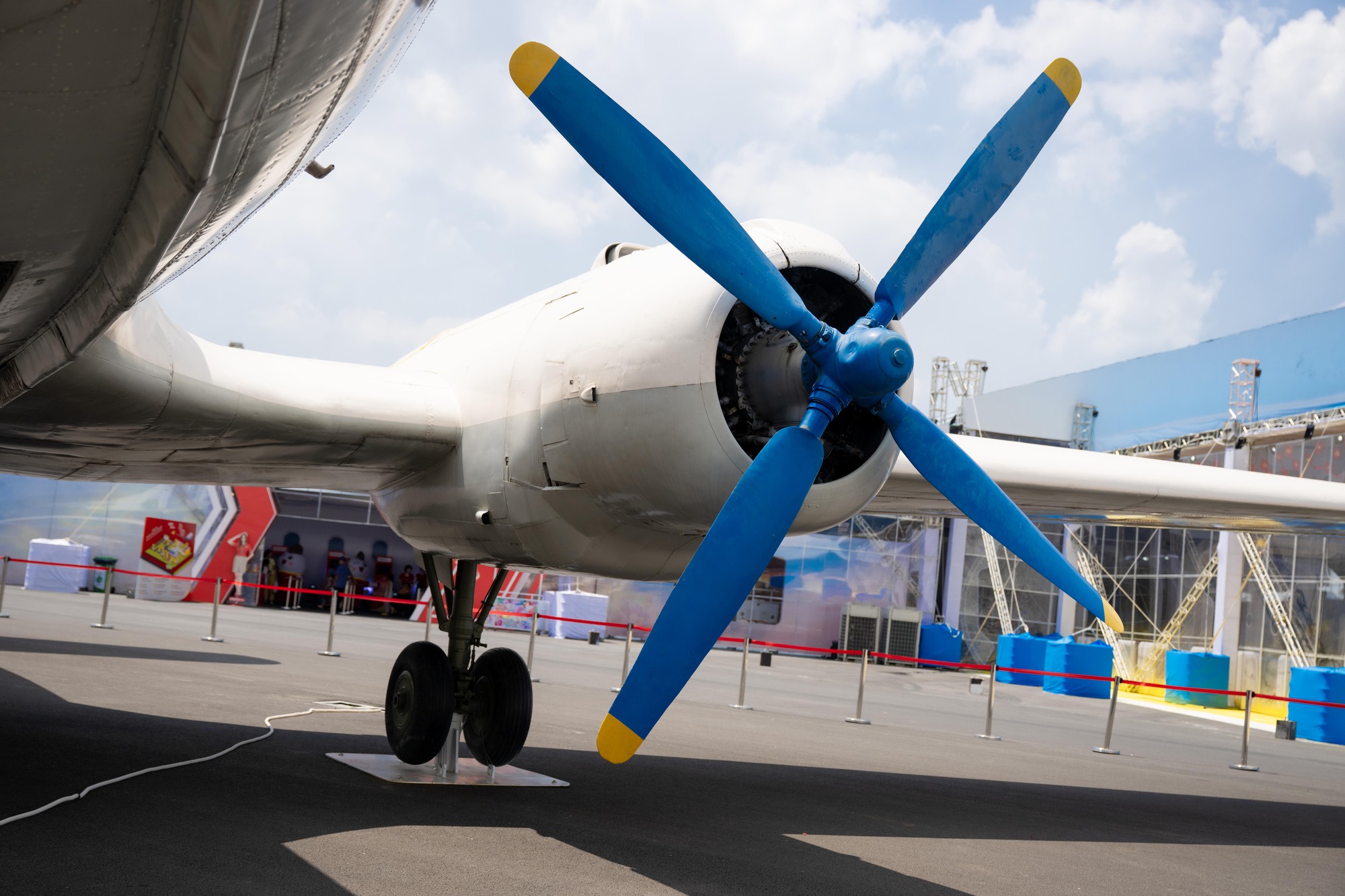Cận cảnh huyền thọai IL - 14: Chiếc chuyên cơ đưa Bác Hồ bay khắp muôn nơi - Ảnh 9.