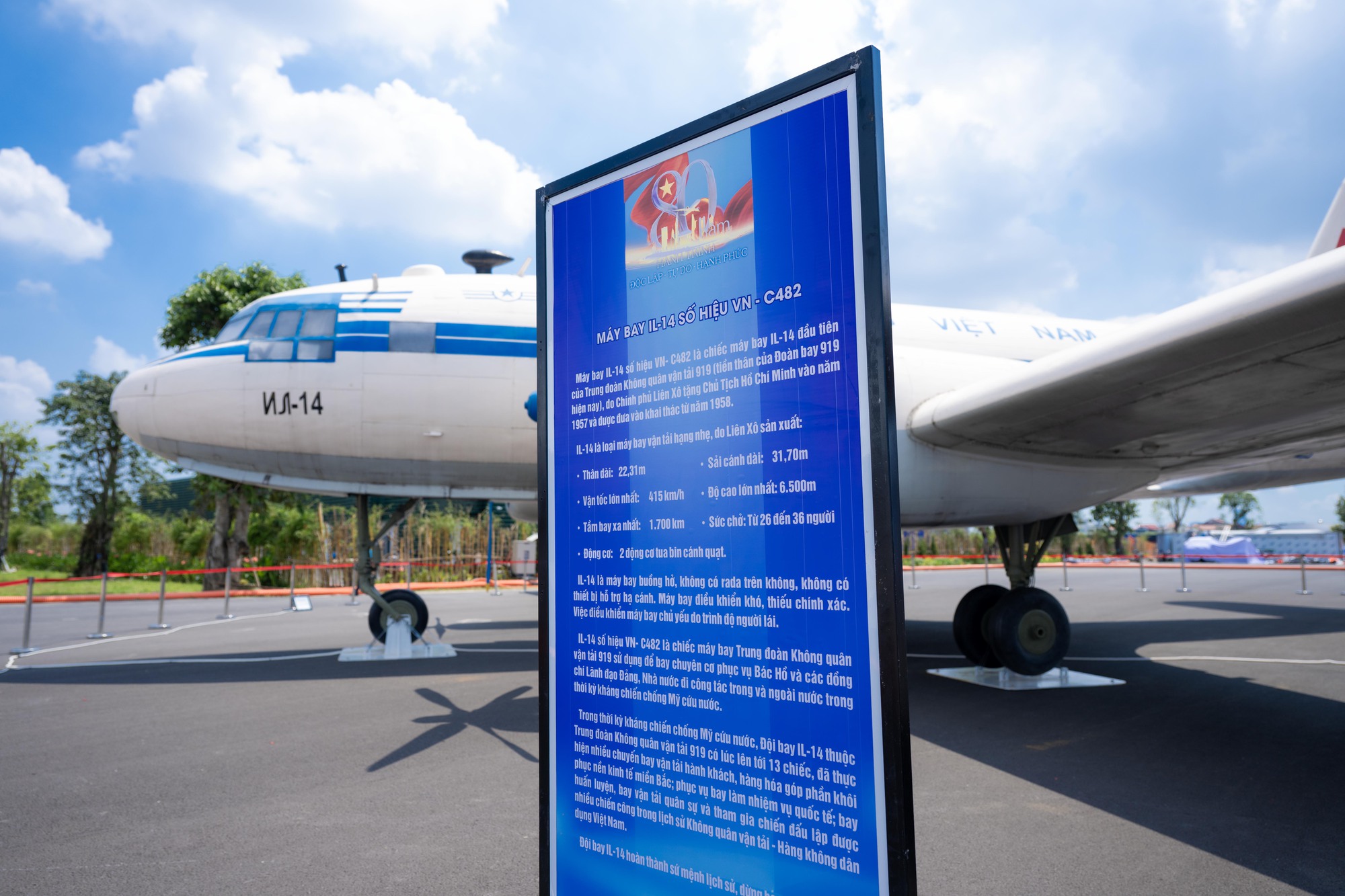Cận cảnh huyền thọai IL - 14: Chiếc chuyên cơ đưa Bác Hồ bay khắp muôn nơi - Ảnh 5.