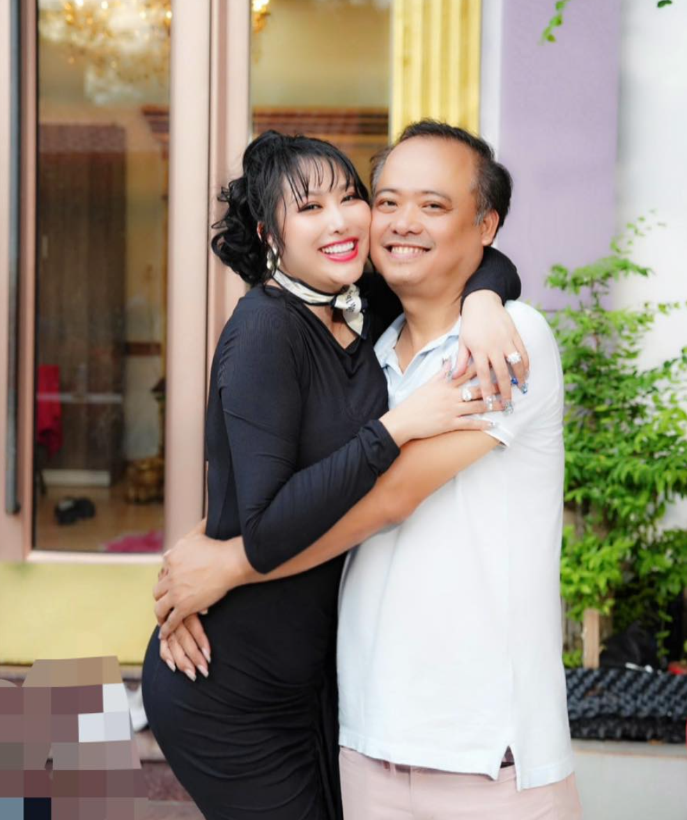 Nữ nghệ sĩ vừa lên chức Phó Viện trưởng: 2 lần đổ vỡ hôn nhân, U50 được bạn trai cưng chiều hết mực - Ảnh 2.