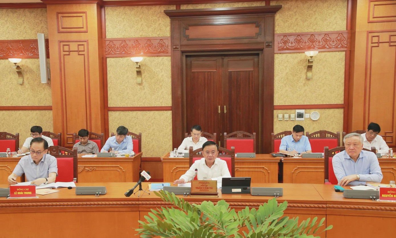 Bộ Chính trị thảo luận nhân sự Đại hội Đảng bộ 3 tỉnh , thành phố nhiệm kỳ 2025 - 2030 - Ảnh 2.