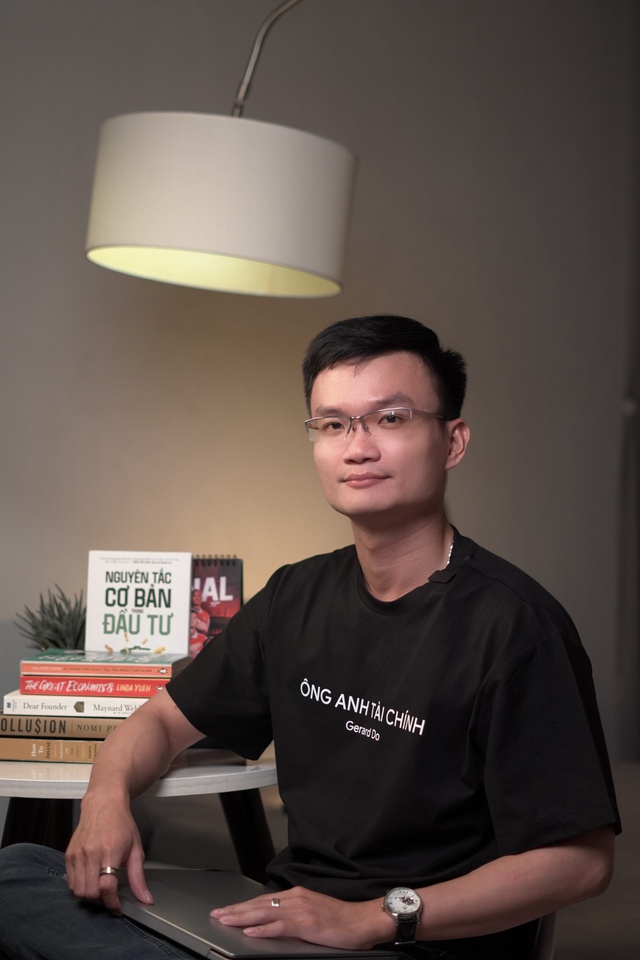 Giá vàng đạt đỉnh hơn 134 triệu đồng/lượng, cặp vợ chồng quyết làm 1 việc khiến nhiều người thấy lo thay- Ảnh 2. Giá vàng đạt đỉnh hơn 134 triệu đồng/lượng, cặp vợ chồng quyết làm 1 việc khiến nhiều người thấy lo thay- Ảnh 2.
