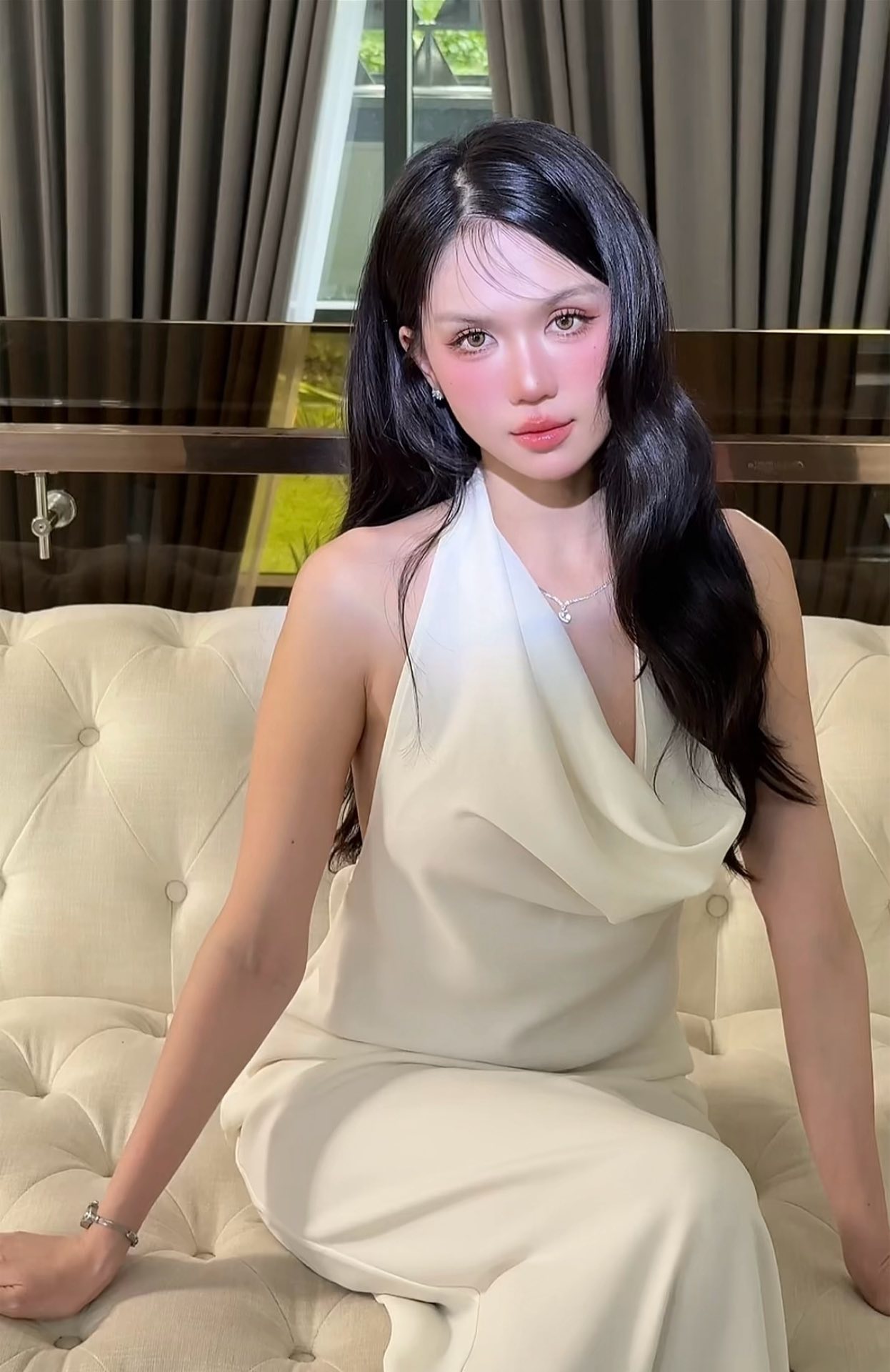 Đường đời lận đận của ba mỹ nữ tên Ngọc Trinh, một người vừa khuất núi - Ảnh 1.