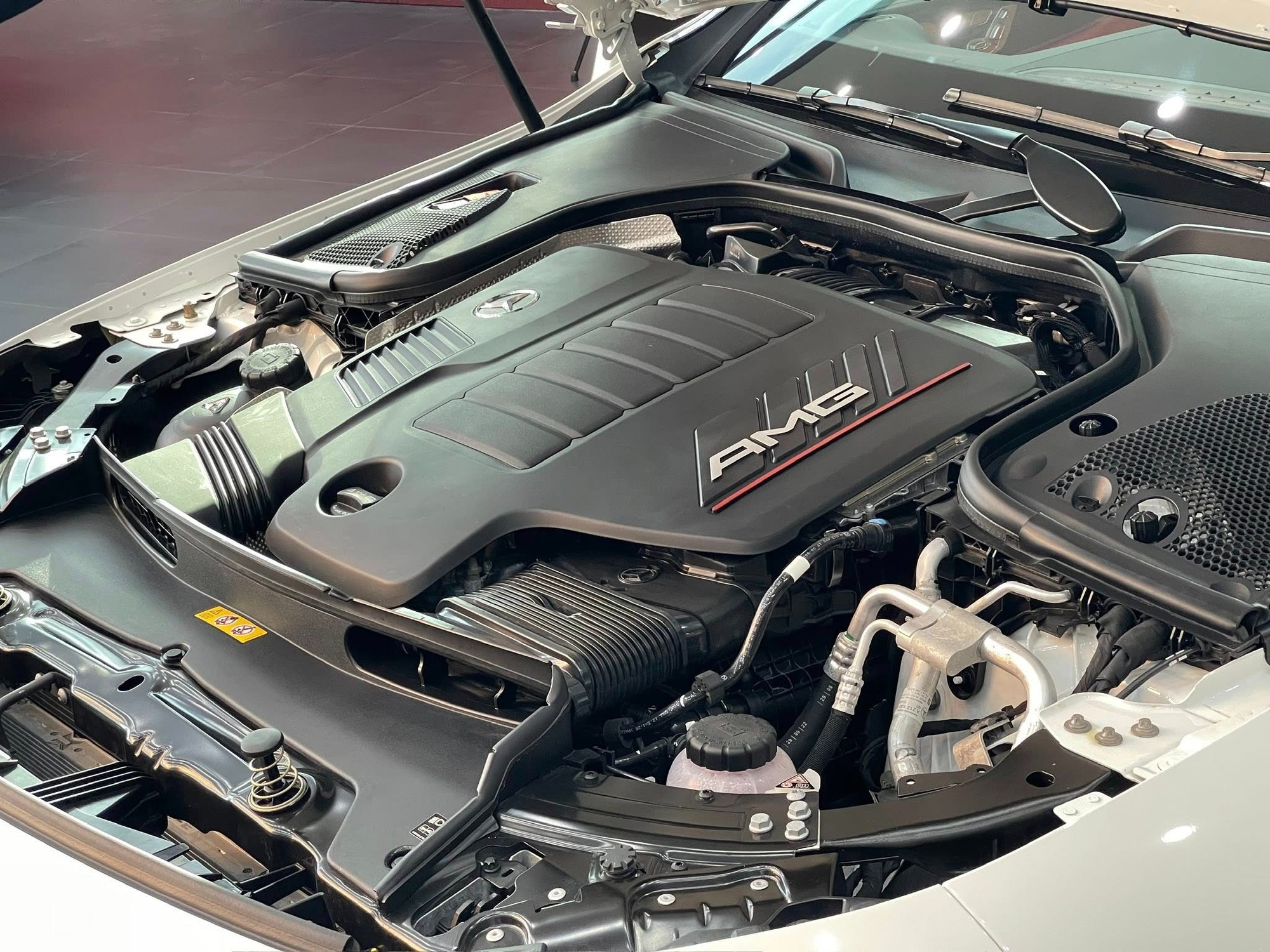 Mercedes-AMG GT 53 giảm sốc tại đại l&yacute;: Từng c&oacute; gi&aacute; 6,7 tỷ, nay thực tế chưa tới 3,9 tỷ v&agrave; đ&acirc;y l&agrave; điều cần đ&aacute;nh đổi - Ảnh 5.