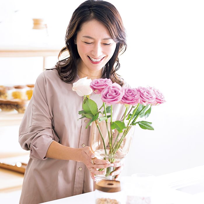50 tuổi, có tiền mà chẳng dám tiêu: Nỗi lo ngấm ngầm khiến nhiều phụ nữ giàu mà vẫn nghèo- Ảnh 1. 50 tuổi, có tiền mà chẳng dám tiêu: Nỗi lo ngấm ngầm khiến nhiều phụ nữ giàu mà vẫn nghèo- Ảnh 1.