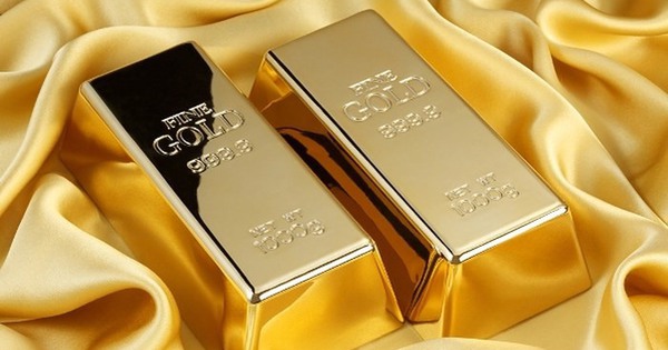 Vàng leo 1 mạch không nghỉ, nhà đầu tư nhớn nhác: &quot;Mình cần bán 22 lượng SJC giá 155 triệu đồng/lượng&quot;