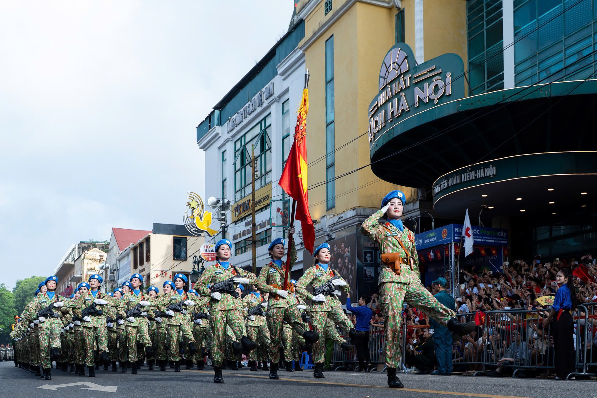 Hơn 600.000 video ngắn, 20 triệu like, 1 tỉ view về diễu binh Quốc kh&aacute;nh 2-9- Ảnh 2.