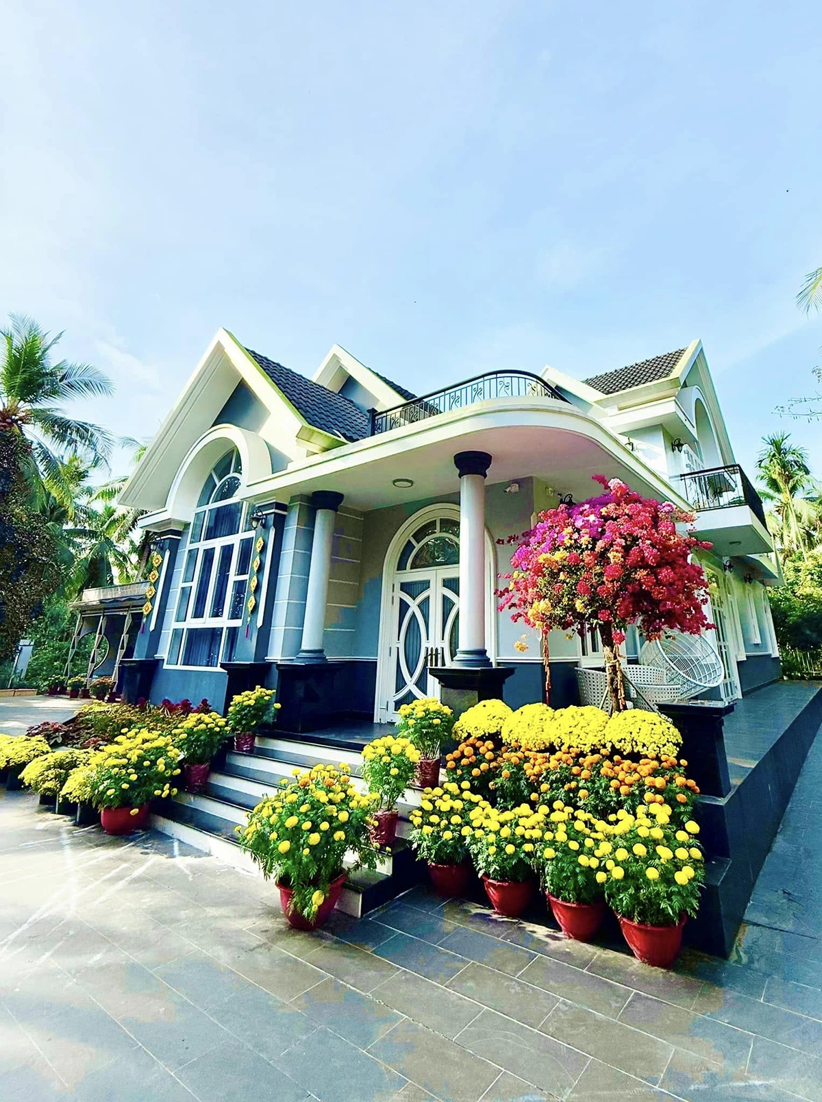 Diễn viên Việt sở hữu 2 biệt thự, 3 nhà hàng: Hủy hôn vợ sắp cưới, tuổi 41 yêu bạn gái kém 16 tuổi - Ảnh 6. Diễn viên Việt sở hữu 2 biệt thự, 3 nhà hàng: Hủy hôn vợ sắp cưới, tuổi 41 yêu bạn gái kém 16 tuổi - Ảnh 6.
