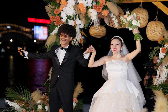 Trai t&acirc;n dẫn mẹ đơn th&acirc;n về ra mắt, bố chồng thốt l&ecirc;n "Trời ơi sao m&agrave;y lại ở đ&acirc;y" v&agrave; mối nh&acirc;n duy&ecirc;n kh&ocirc;ng tin nổi- Ảnh 1.