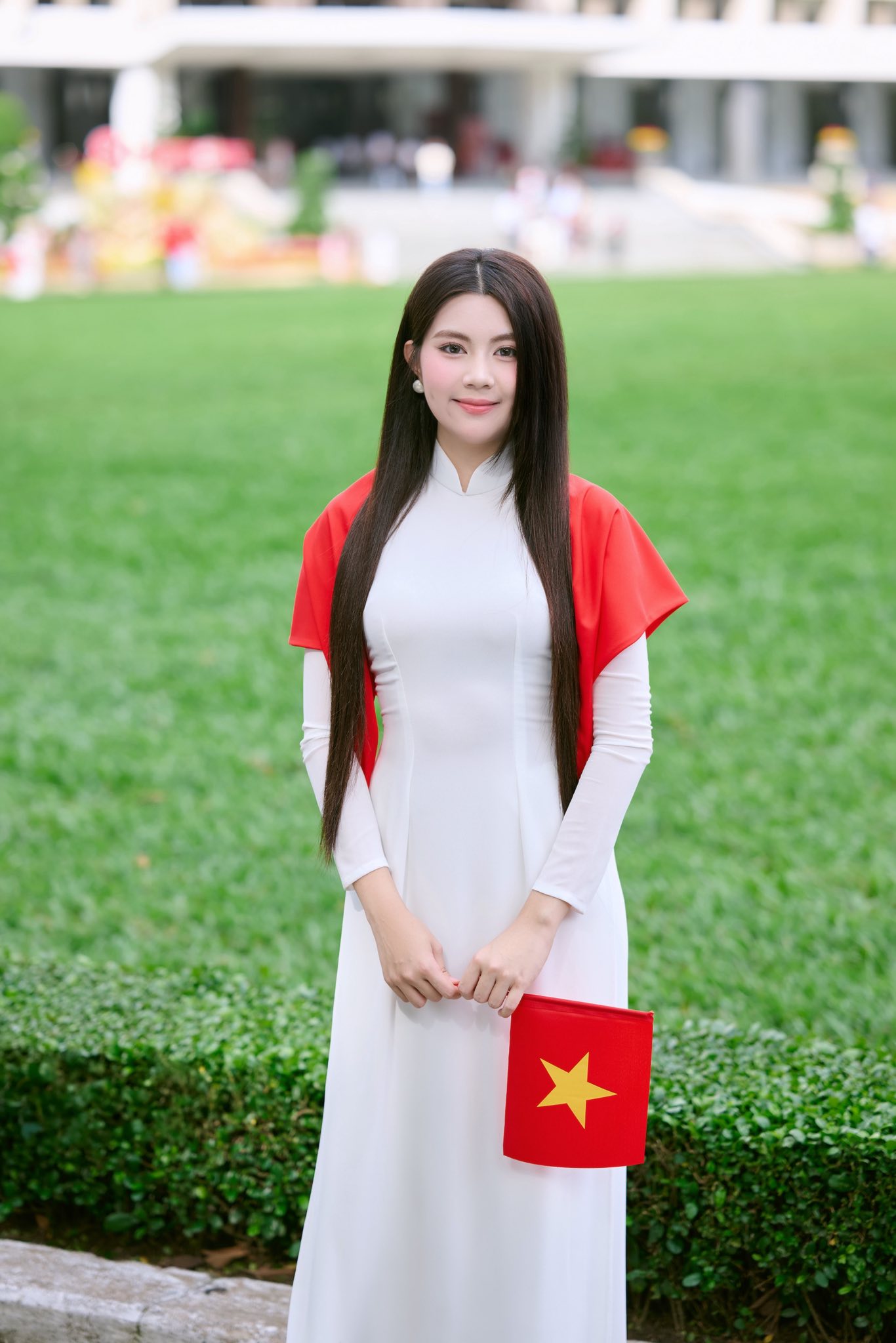 Ái nữ MC Quyền Linh khoe chân dài, dáng xinh, diện đồ bóng rổ rộng thùng thình vẫn xinh bất chấp- Ảnh 5. Ái nữ MC Quyền Linh khoe chân dài, dáng xinh, diện đồ bóng rổ rộng thùng thình vẫn xinh bất chấp- Ảnh 5.
