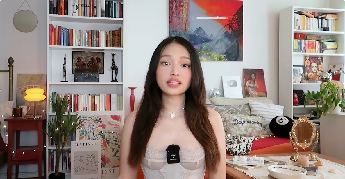 Ai là người đứng sau video 48 phút 24 giây khiến dân tình “bới tô cơm” ngồi xem?- Ảnh 1. Ai là người đứng sau video 48 phút 24 giây khiến dân tình “bới tô cơm” ngồi xem?- Ảnh 1.