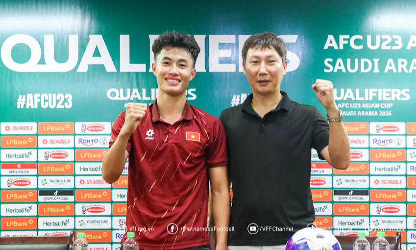 Nguyễn Văn Trường trở thành thủ lĩnh mới của U23 Việt Nam trong chiến thắng U23 Singapore - Ảnh 2. Nguyễn Văn Trường trở thành thủ lĩnh mới của U23 Việt Nam trong chiến thắng U23 Singapore - Ảnh 2.
