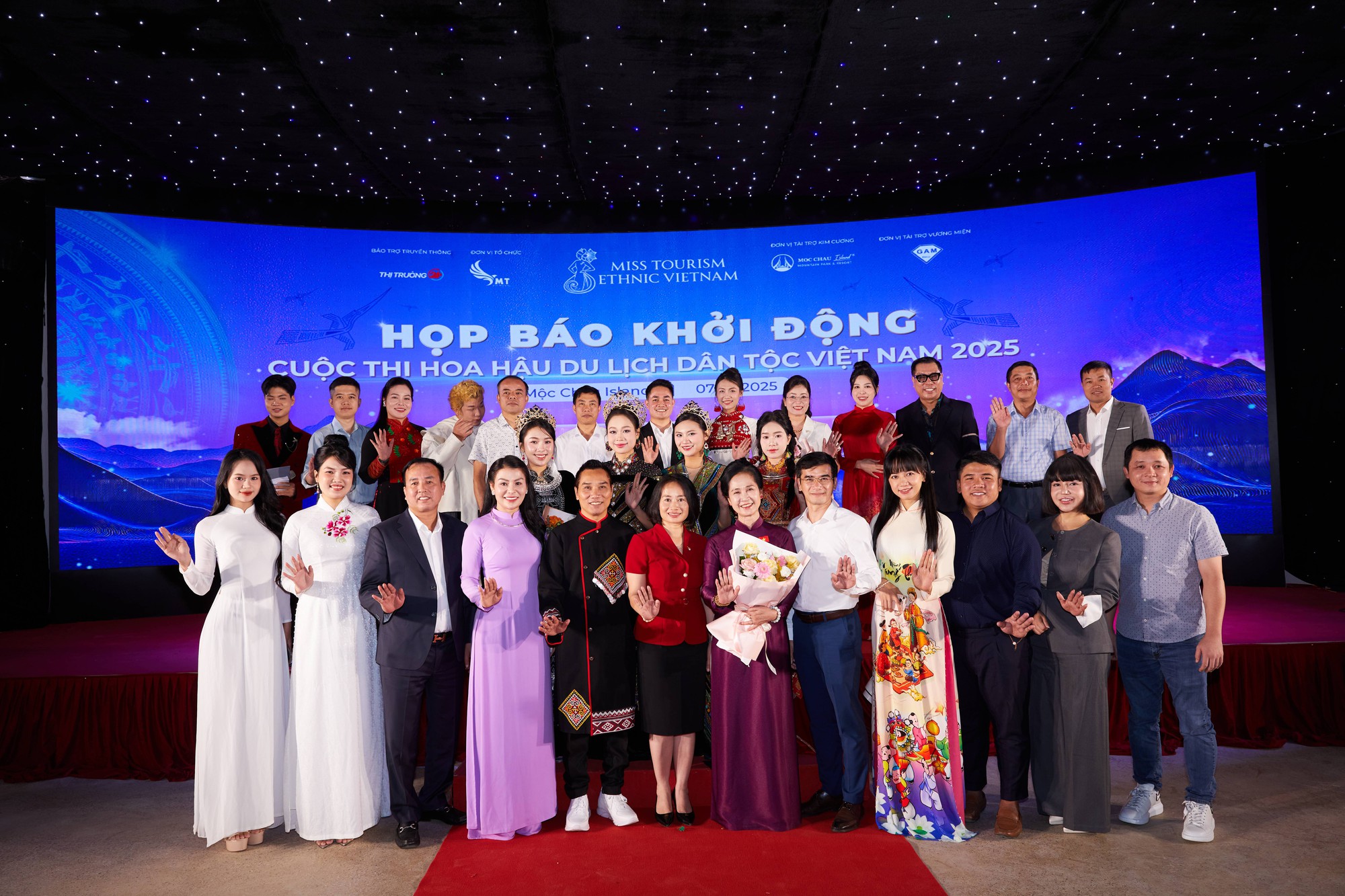 Hoa hậu Du lịch Dân tộc Việt Nam 2025 chính thức khởi động tại Mộc Châu - Ảnh 1. Hoa hậu Du lịch Dân tộc Việt Nam 2025 chính thức khởi động tại Mộc Châu - Ảnh 1.