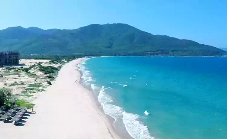 Vịnh biển Việt Nam được vinh danh "tốt nhất thế giới": Du khách nhận xét: Hiếm đâu như ở đây! - Ảnh 2.
