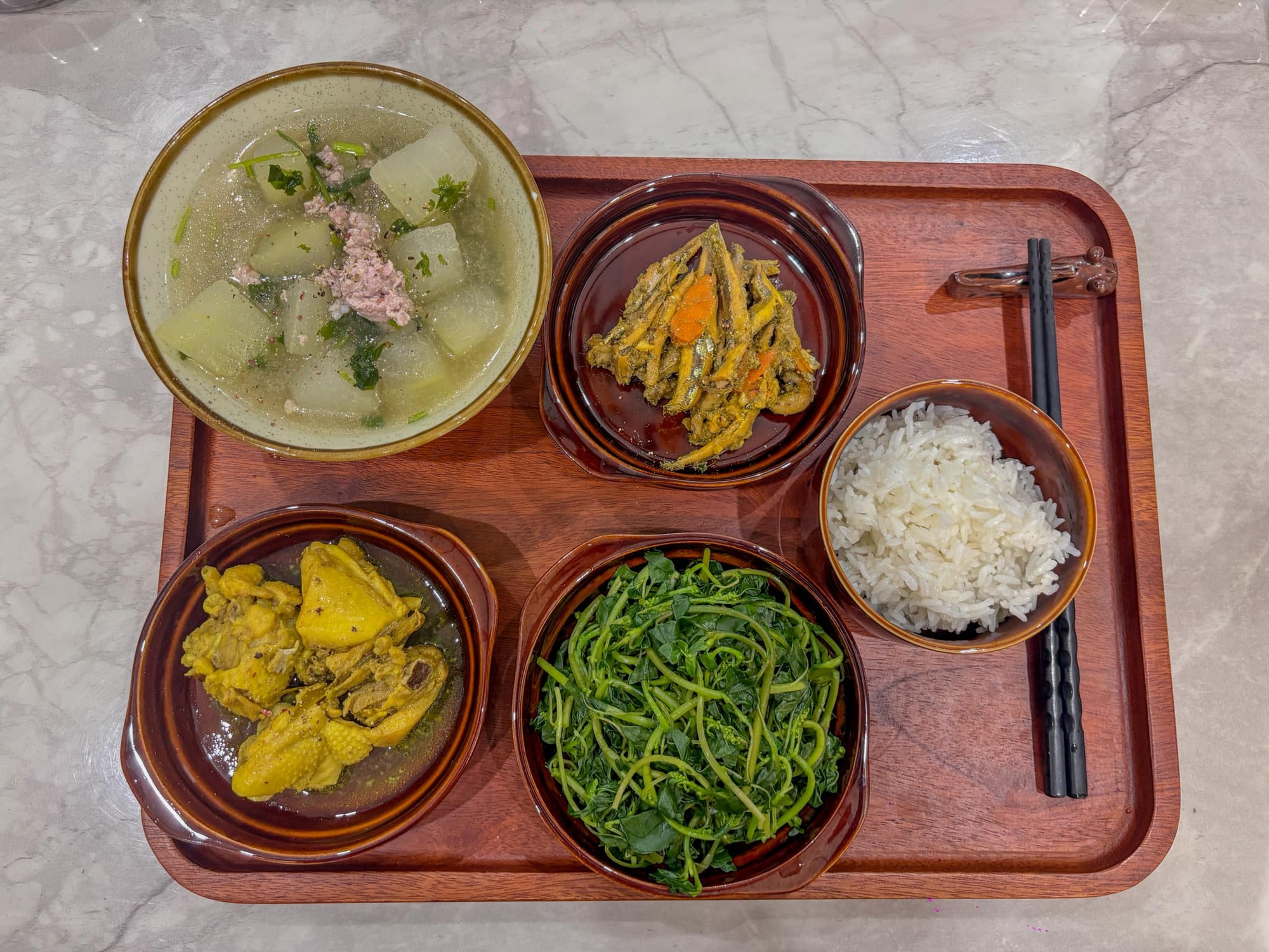 Chị g&aacute;i nh&agrave; người ta: Nấu cơm cữ cho em m&agrave; tưởng đ&acirc;u chị đi thi MasterChef khi&ecirc;n hội "em g&aacute;i online" đua nhau v&agrave;o "nhận vơ"- Ảnh 14.