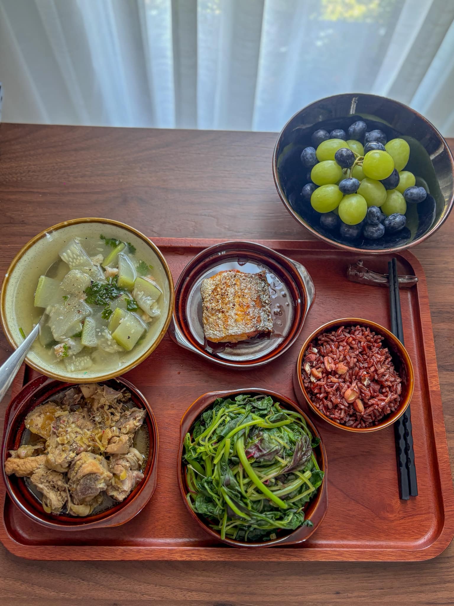 Chị g&aacute;i nh&agrave; người ta: Nấu cơm cữ cho em m&agrave; tưởng đ&acirc;u chị đi thi MasterChef khi&ecirc;n hội "em g&aacute;i online" đua nhau v&agrave;o "nhận vơ"- Ảnh 4.