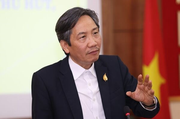 Nguyên Thứ trưởng bộ Nội vụ khuyến nghị Không khuyến khích công chức viết đơn thôi việc - Ảnh 1.