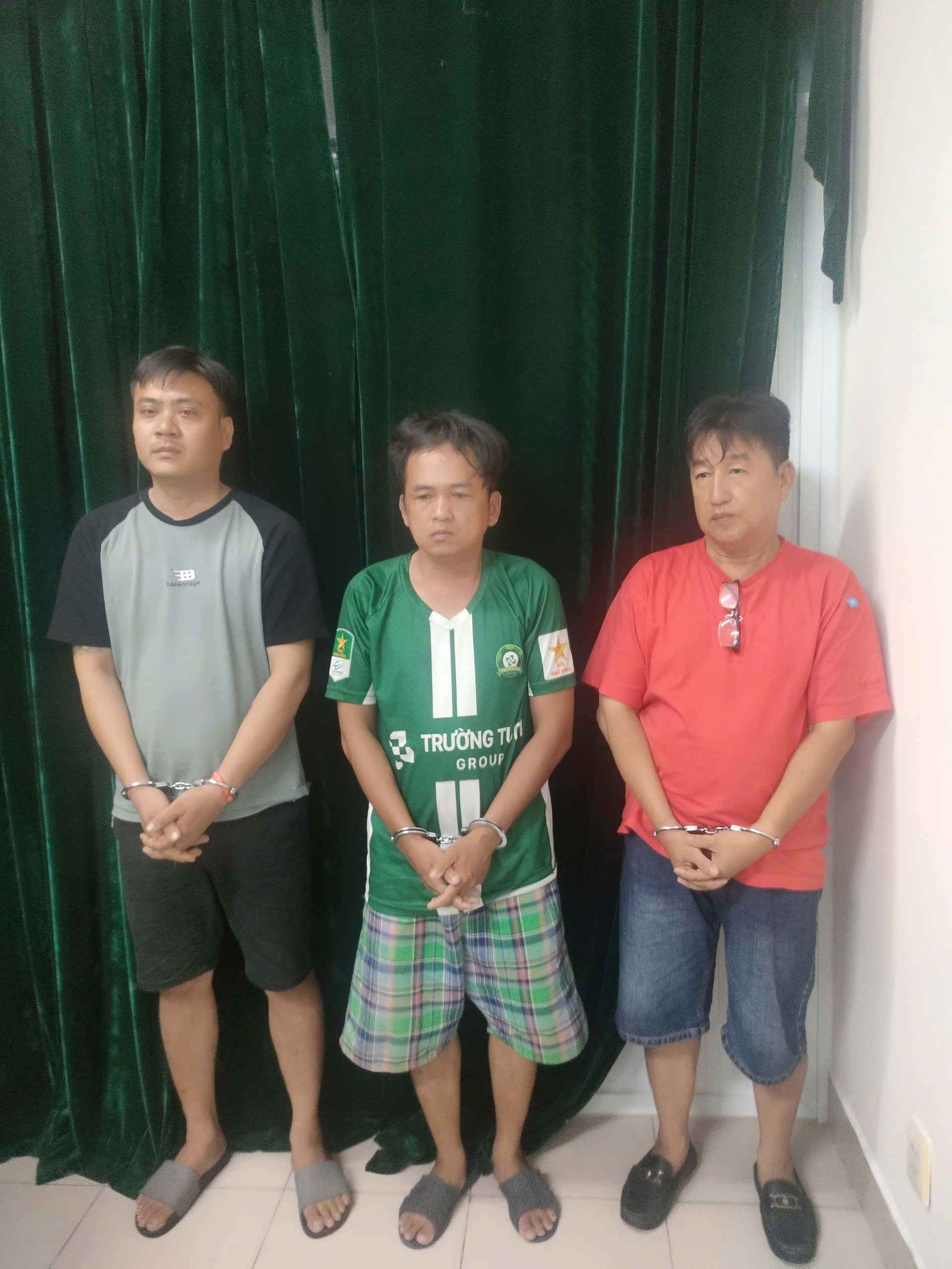 C&ocirc;ng an TP HCM bắt khẩn cấp Youtuber Phương &Aacute;o V&agrave;ng v&igrave; G&acirc;y rối trật tự c&ocirc;ng cộng - Ảnh 1.