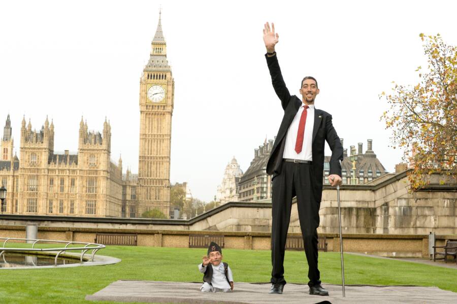 Cuộc sống đặc biệt của người đàn ông thấp nhất thế giới cao 54,5 cm - Ảnh 5.