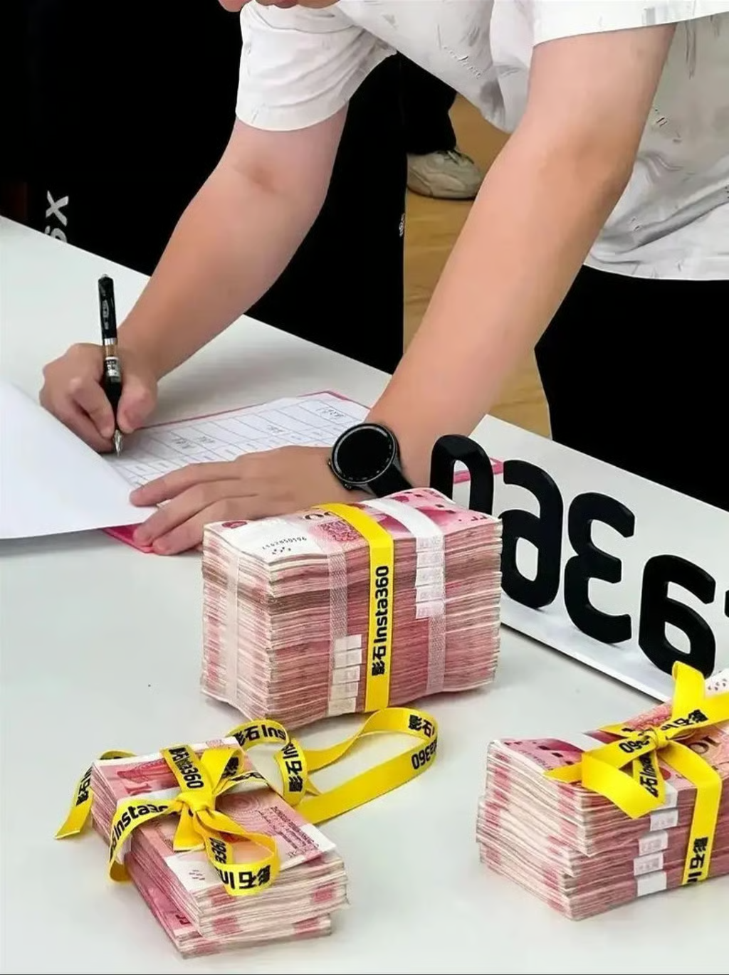 Giảm c&acirc;n nhận thưởng 1,8 triệu: C&ocirc;ng ty chi 3,7 tỷ cho nh&acirc;n vi&ecirc;n - Ảnh 1.