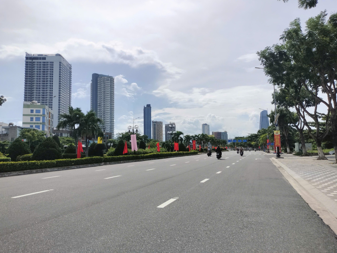 Vụ chiếm đoạt t&agrave;i sản của cựu l&atilde;nh đạo Đ&agrave; Nẵng v&agrave; những rủi ro khi nhờ đứng t&ecirc;n - Ảnh 2.