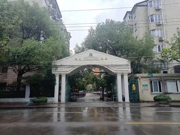 Phẫn nộ khi diện tích căn hộ giảm xuống 162m2 sau 22 năm sở hữu - Ảnh 1.