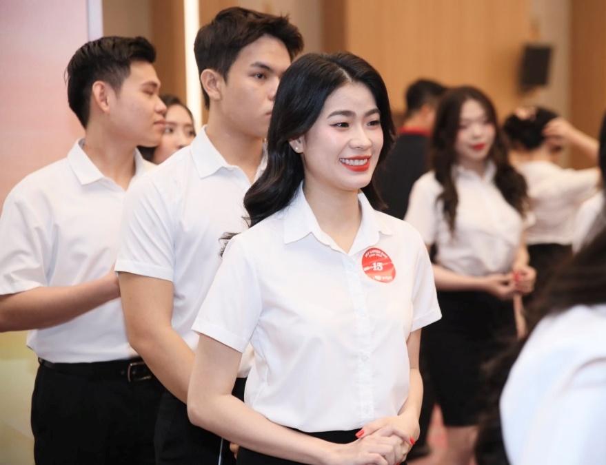 Ngày hội tuyển dụng Vietjet thu hút hàng ngàn ứng viên tìm kiếm cơ hội trong ngành hàng không - Ảnh 1. Ngày hội tuyển dụng Vietjet thu hút hàng ngàn ứng viên tìm kiếm cơ hội trong ngành hàng không - Ảnh 1.