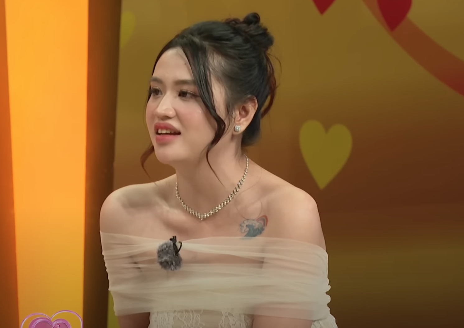 Cô gái khiến anh Tây hơn 19 tuổi lặn lội sang Việt Nam tìm gặp, đưa cả bà ngoại đi hẹn hò cùng và cái kết - Ảnh 2.