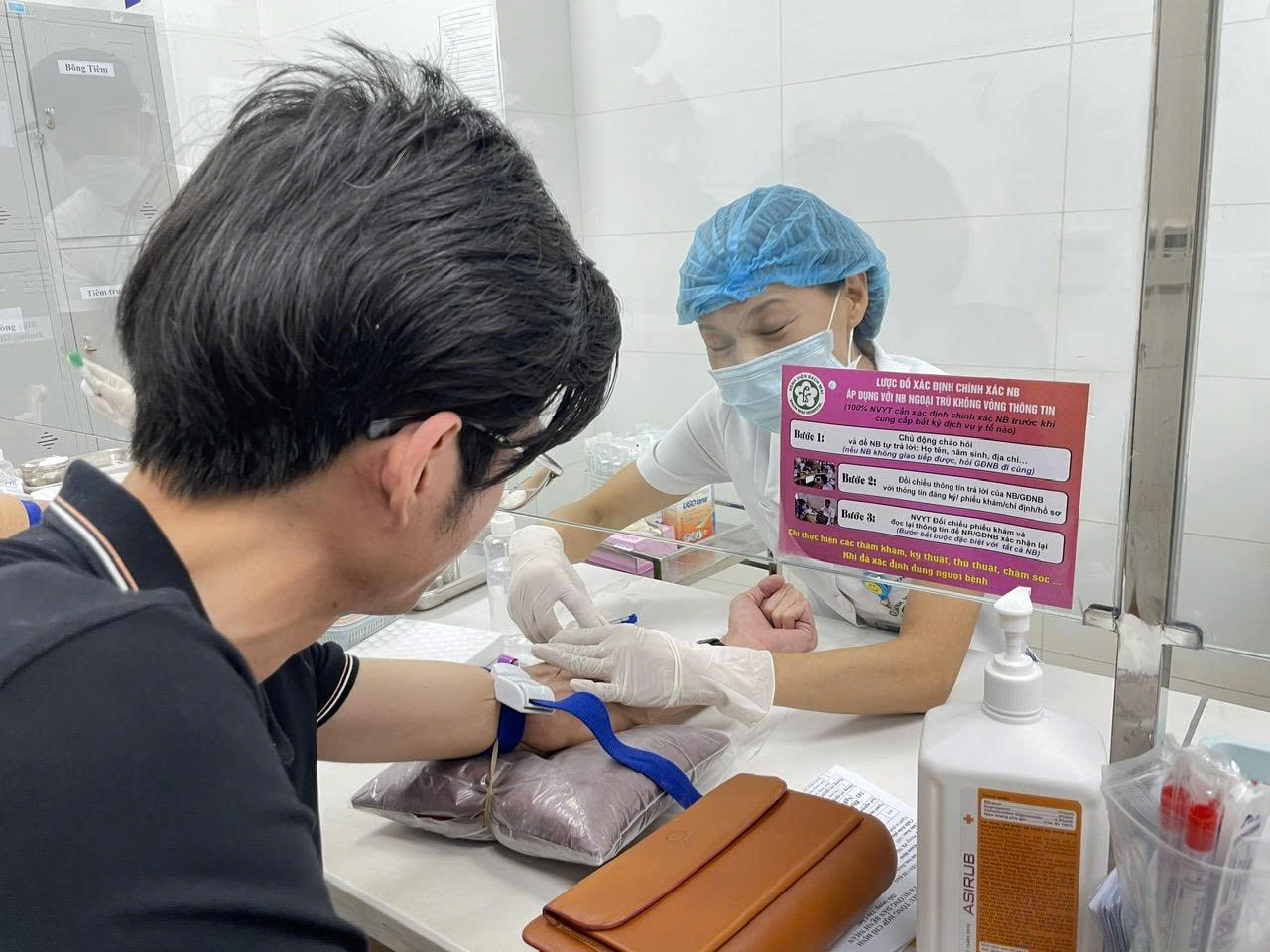 Giám sát chặt, chặn dịch tả xâm nhập - Ảnh 1.