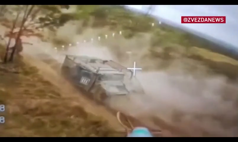 Khoảnh Khắc Drone Fpv Xóa Sổ Pháo M101 Của Mỹ Và Xe Bọc Thép Humvee 1 Avatar Of Video 2567119 1757383191847 17573832003451725815717