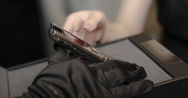 iPhone 17 Pro Max: Dự báo "cháy hàng" tại Việt Nam, 1 xu hướng sẽ tạo "sóng" mỗi khi Apple có hàng mới - Ảnh 4.