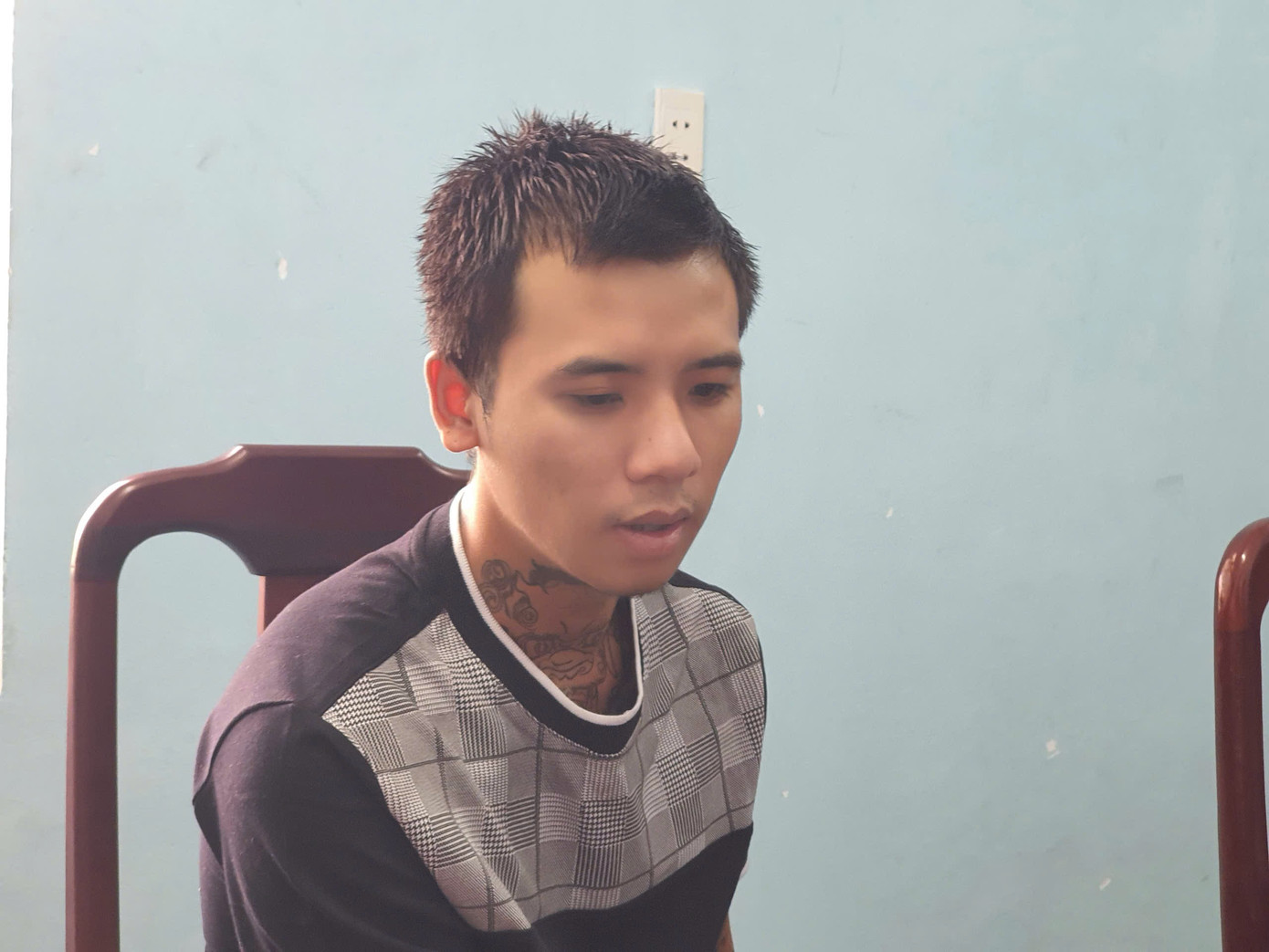 Nguyễn Ho&agrave;ng Huy lừa đảo k&ecirc;u gọi từ thiện Bằng tin giả về b&eacute; g&aacute;i bị bắt c&oacute;c - Ảnh 2.