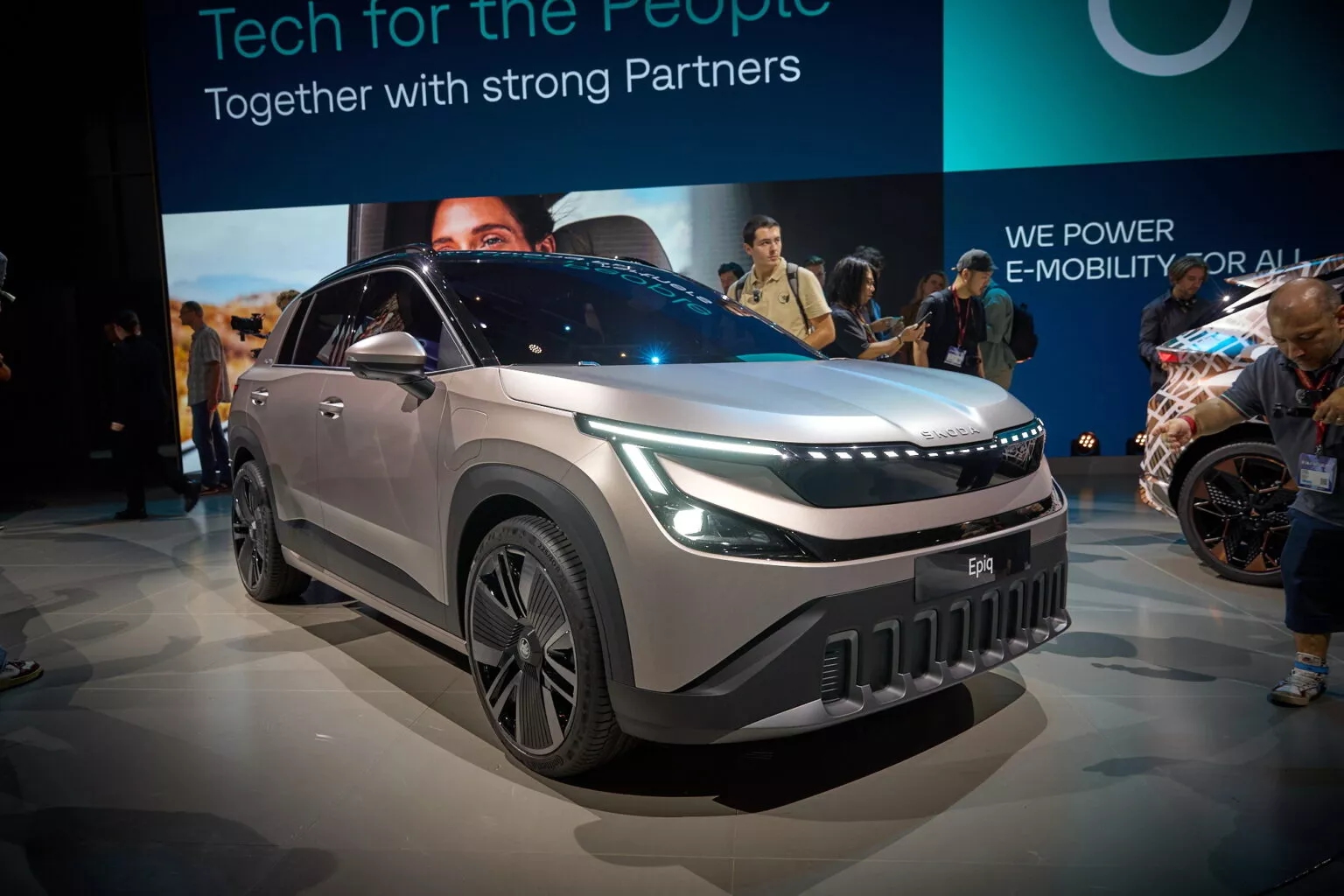 Skoda Epiq n&agrave;y m&agrave; về Việt Nam th&igrave; dễ hot: Ngang cỡ Sonet, chạy điện 425km/sạc, gi&aacute; hứa hẹn &lsquo;rẻ như xe xăng&rsquo; - Ảnh 3.