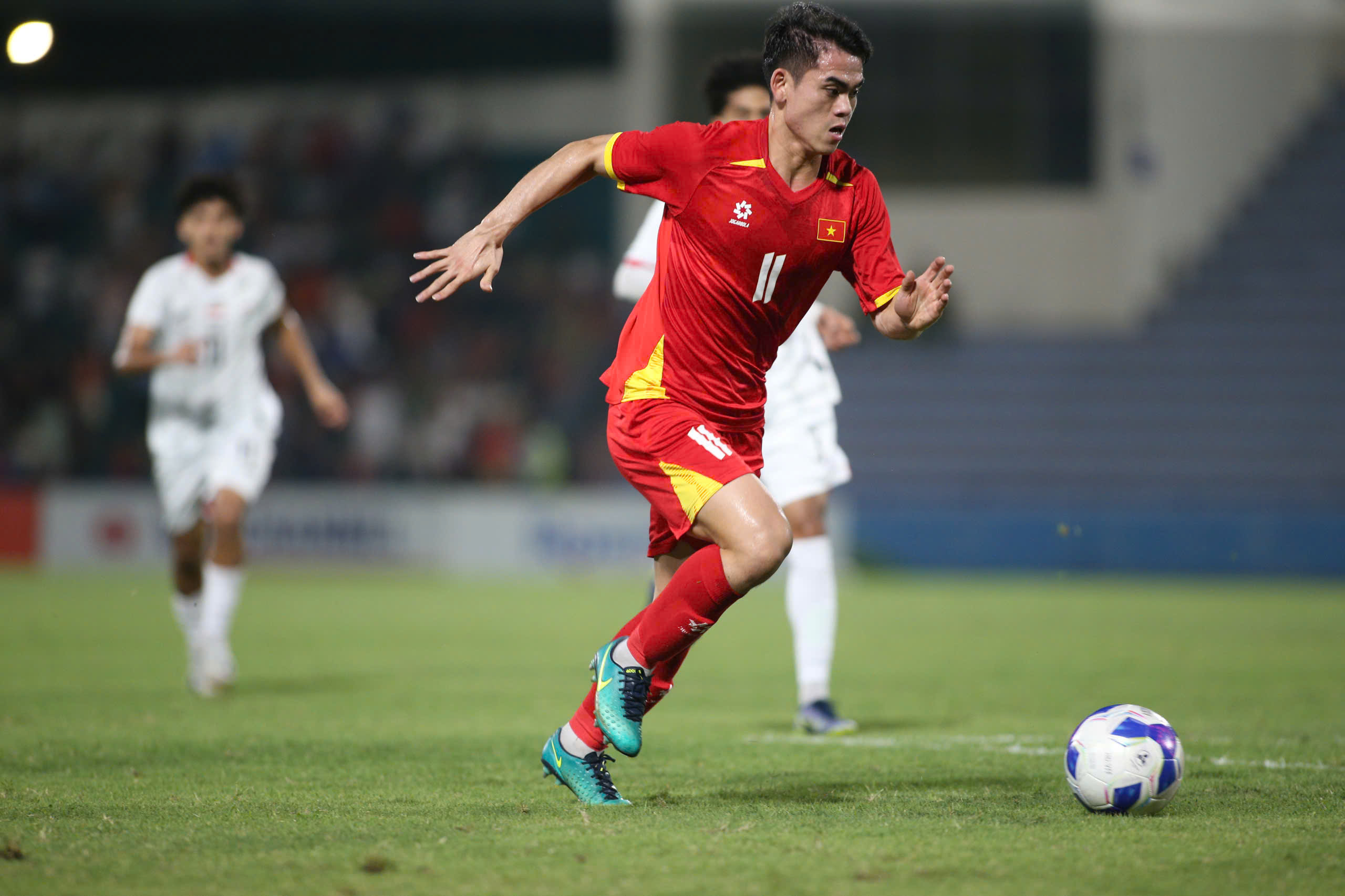 Diễn biến U23 Việt Nam vs U23 Yemen: U23 Việt Nam tấn công dồn dập - Ảnh 1.