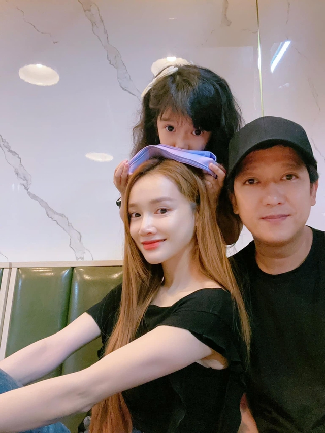 Con g&aacute;i Nh&atilde; Phương hiếm hoi lộ diện tr&ecirc;n s&oacute;ng, được khen ngợi 1 điểm- Ảnh 4.