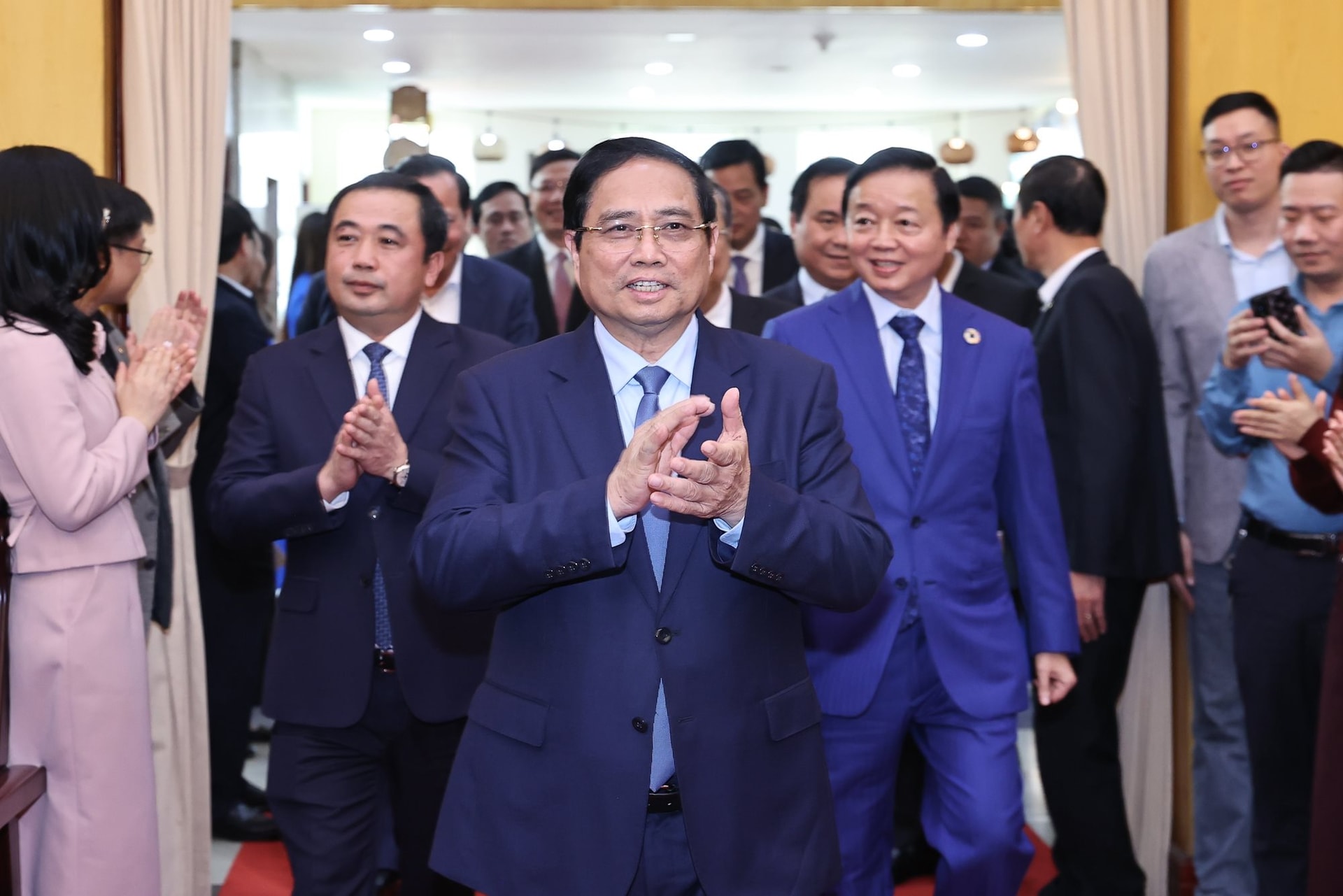 Việt Nam tăng trưởng thuộc top cao nhất thế giới, c&oacute; thể trở th&agrave;nh nền kinh tế Top 27 to&agrave;n cầu