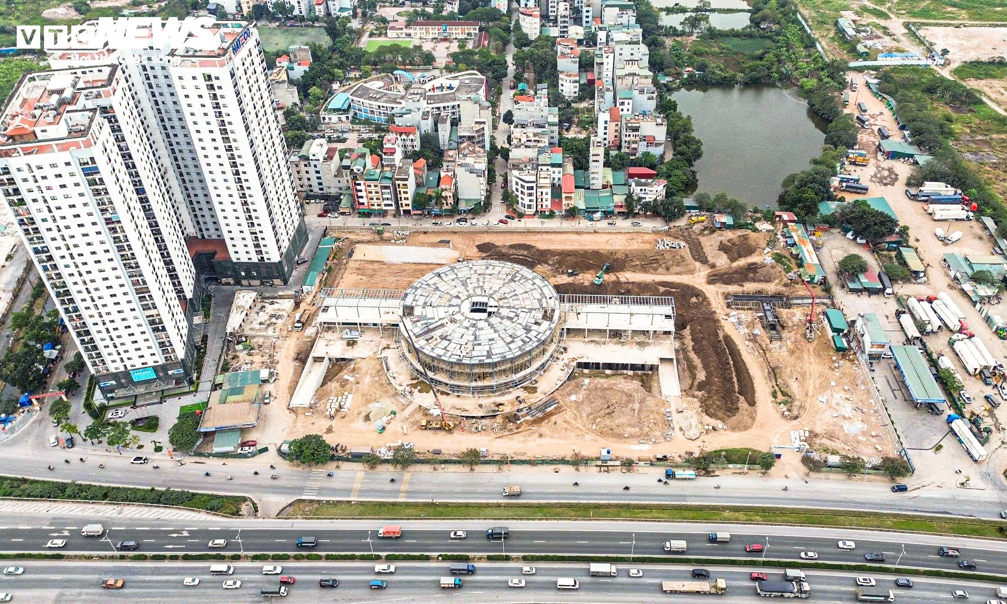 Bến xe kh&aacute;ch Y&ecirc;n Sở H&agrave; Nội c&oacute; hầm gửi 5 . 000 M&sup2; sắp ho&agrave;n th&agrave;nh - Ảnh 3.